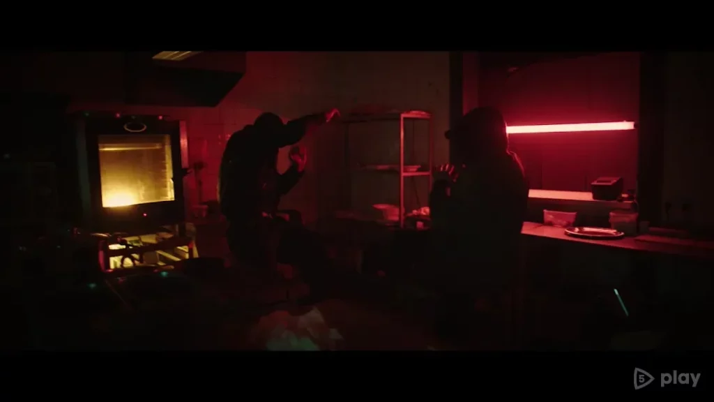 Она Сердится - интерактивный триллер screenshot